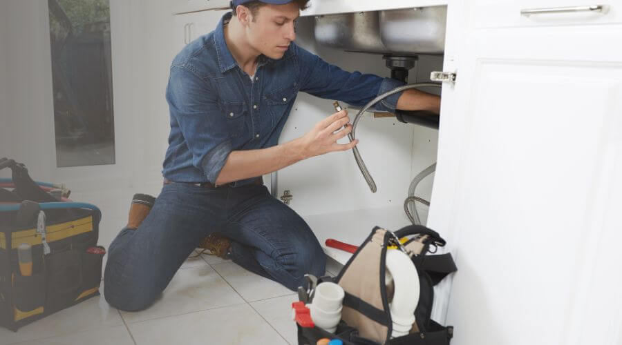 Expert burst pipe repair services in Nashville, KS